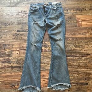 Never worn size 27 current Elliott jeans